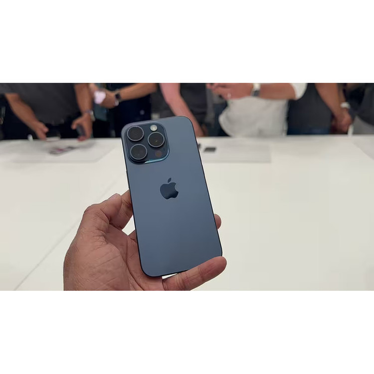 گوشی موبایل اپل مدل iPhone 15 Pro Max ZAA دو سیم کارت ظرفیت 512 گیگابایت و رم 8 گیگابایت - استوک